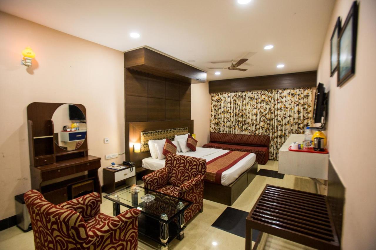 Hotel Sunny Vijoya Puri Dış mekan fotoğraf